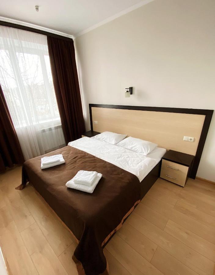 Hotel Koral Chernivtsi Exterior photo